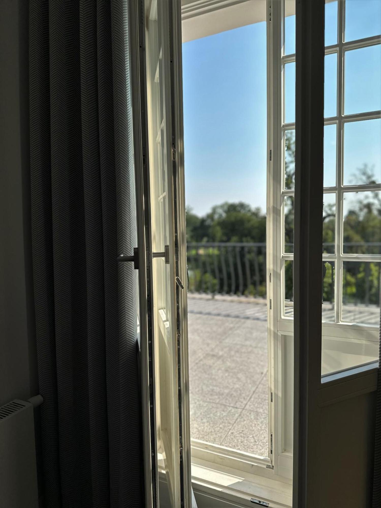 Palac Komierowo Sepolno Krajenskie Luaran gambar
