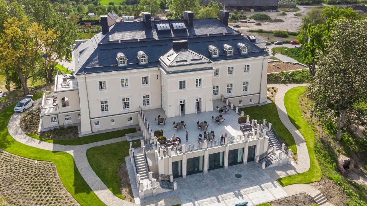 Palac Komierowo Sepolno Krajenskie Luaran gambar